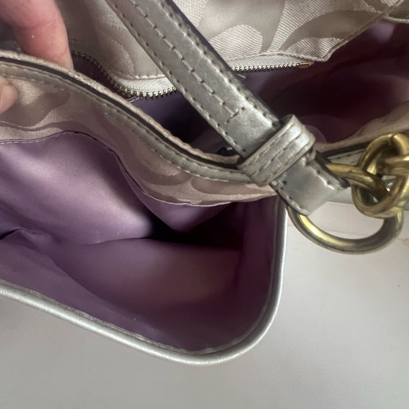 Authentic Coach purse - Picture 5 of 7